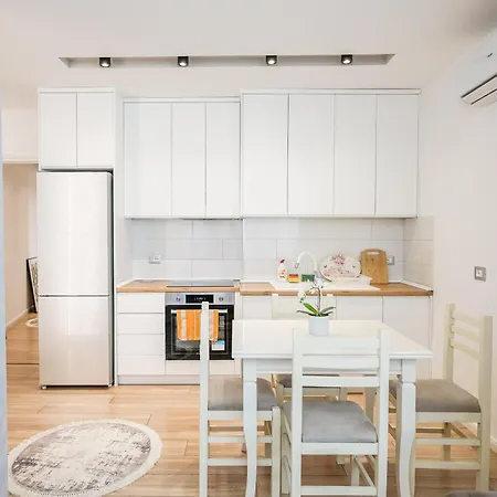 Premium In The Center