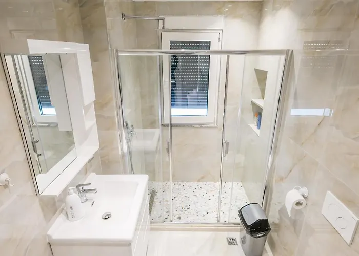 Premium In The Center Апартаменты